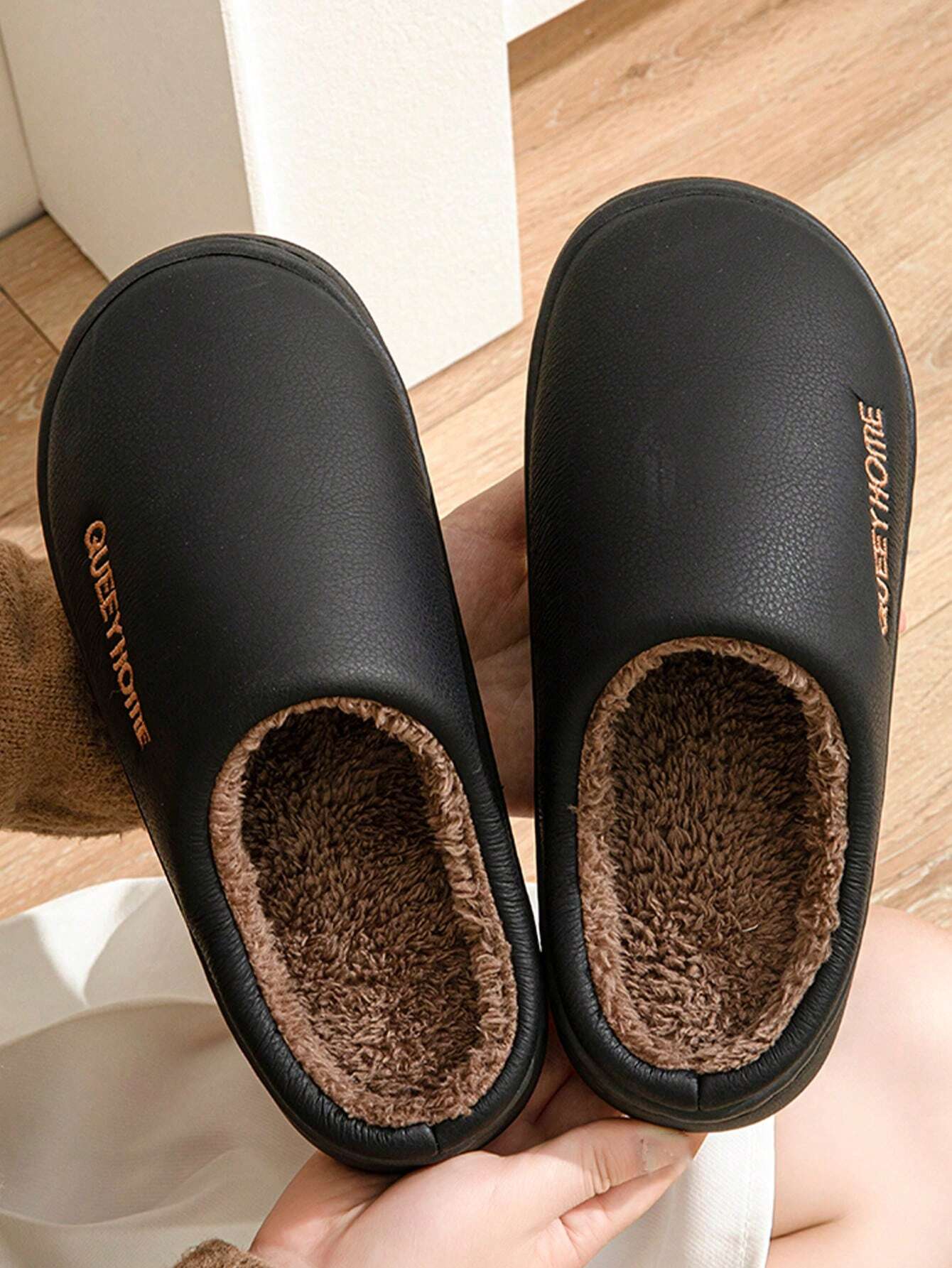 Jarran | Chaussons Écarlates Alpins™