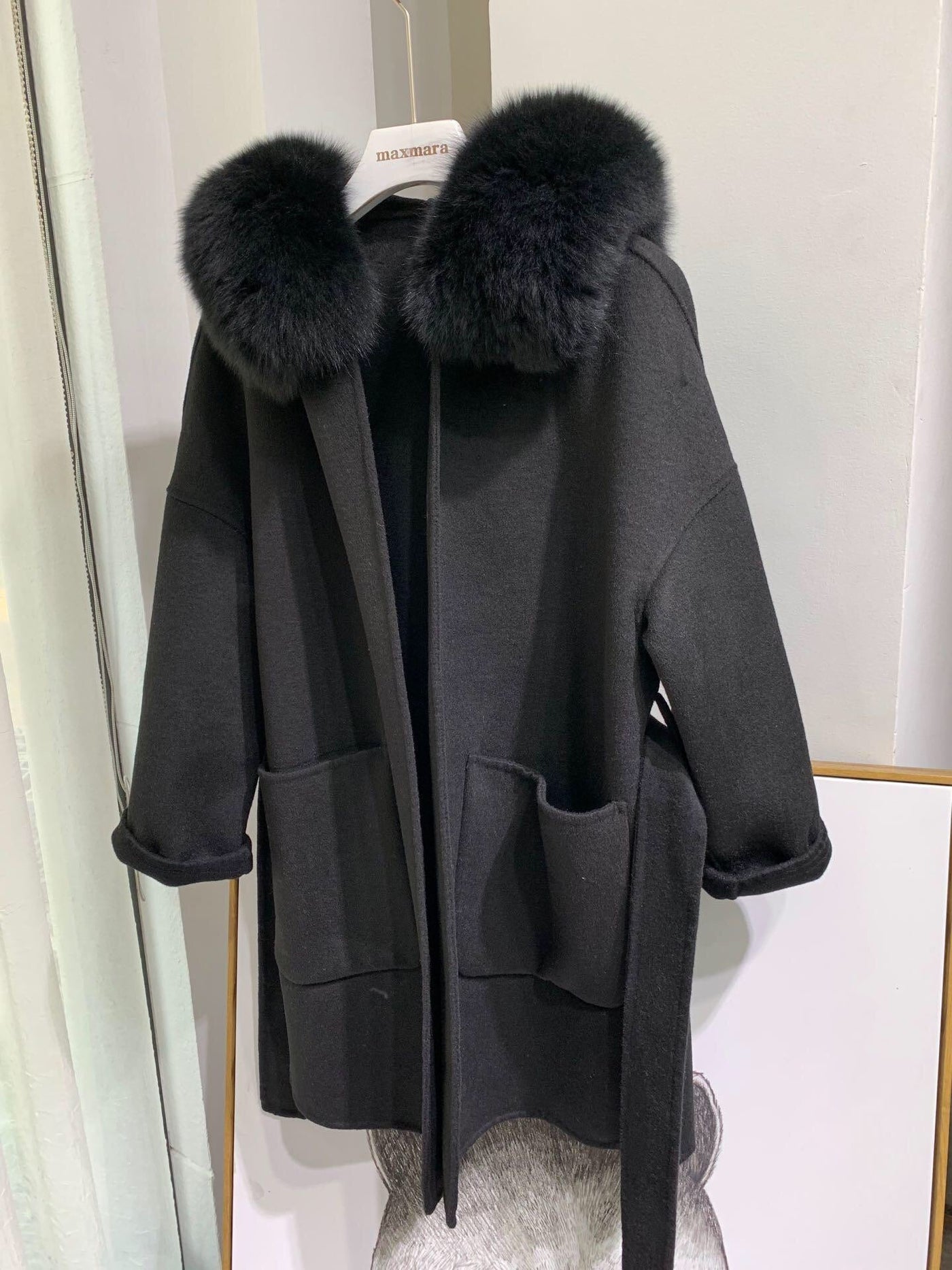 Hela - Cashmere Coat